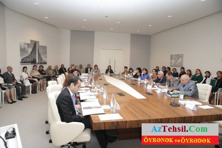 Məktəblilər üçün yeni dərs vəsaiti  - " Yaşıl paket"in təqdimatı keçirilib
