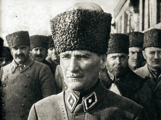 Atatürk ilk və son dəfə ağladı- Milləti isə...