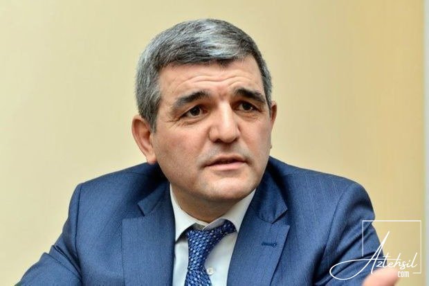 “Bakıdakı universiteti köçürəkmi, yoxsa yeni universitet açaqmı?!“