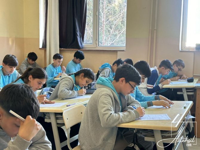 Niyə valideynlər lisey və gimnaziyalar üçün bu qədər təkid edib??