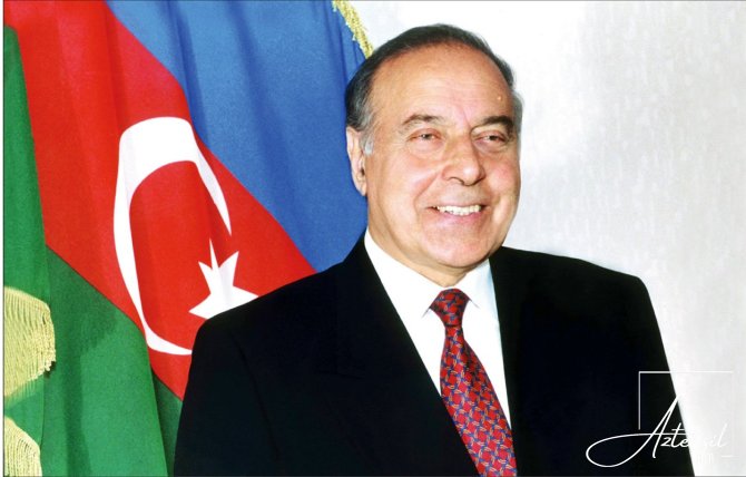 Azərbaycanda Milli Qurtuluş Günüdür