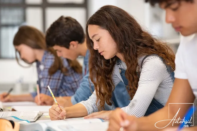 445 şagird imtahan nəticəsindən NARAZIDIR