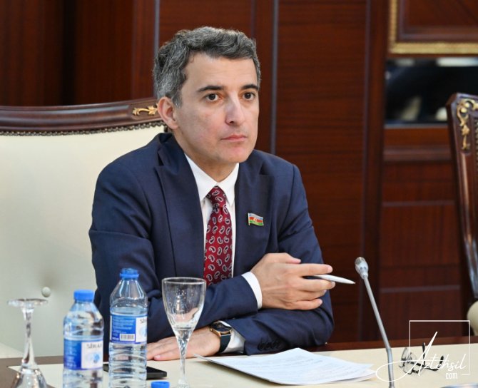 Deputatdan bağçalarla bağlı mühüm TƏKLİF