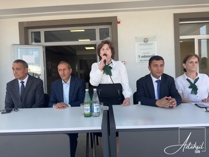 Xocalı şəhəri 1 nömrəli tam orta məktəbdə 4  şagird məzun olub