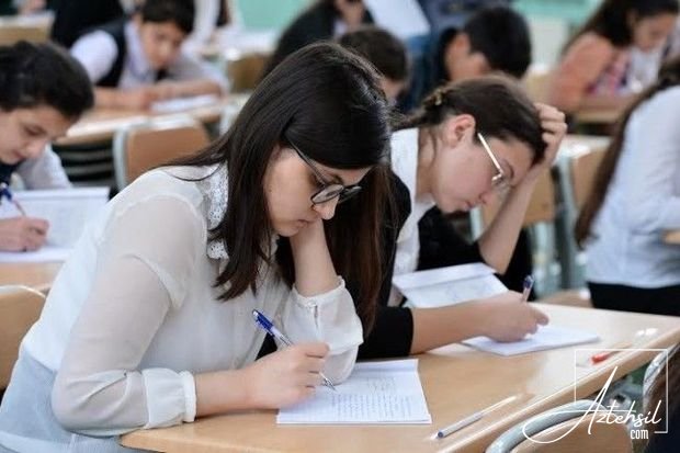 Dövlət qulluğuna qəbul imtahanları keçirilir