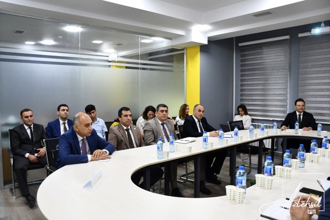 Tələbələrin köçürülməsi ilə bağlı təlimlər keçirilib