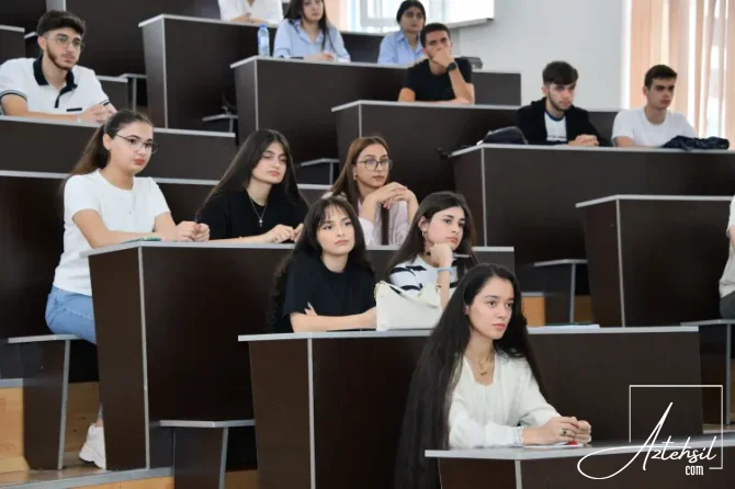 Abituriyentlər ixtisas seçimində diqqətli olmalıdırlar