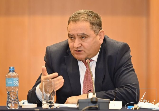 Etibar Əliyev təhsil eksperti statusundan imtina edib- EKSKLÜZİV