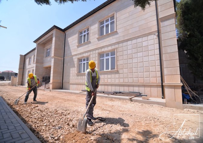 Bakıda 10 təhsil müəssisəsində tikinti və əsaslı təmir işləri aparılır