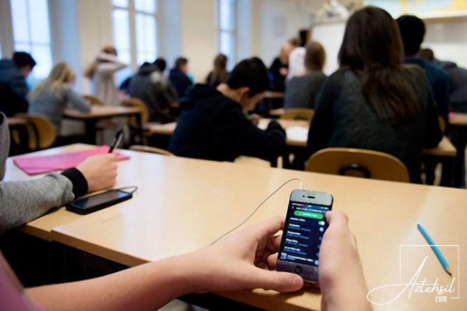 Məktəblərdə şagirdlərə telefon qadağan ediləcək - RƏSMİ