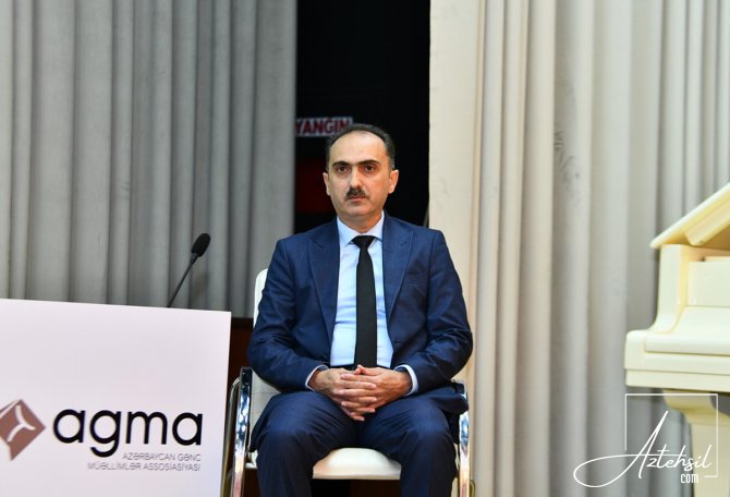 Tarixini öz dilində öyrənənlər qlobal mühitdə özünü inamla ifadə edirlər