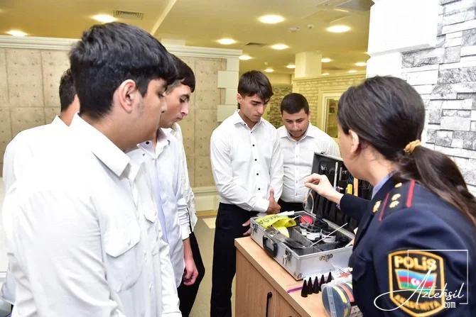 Məktəblilər üçün  "Açıq qapı" tədbirlərinə start verilib