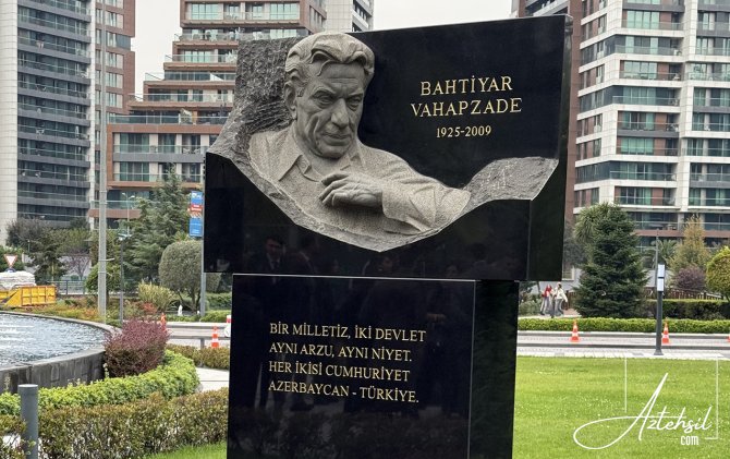 İstanbulda Bəxtiyar Vahabzadənin qorelyefi qoyulub