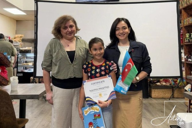 Xaricdə Azərbaycan dilini öyrənən şagirdlərə sertifikatlar VERİLİB