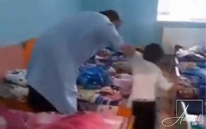 Bağçada azyaşlıya şiddət göstərən dayə İŞDƏN ÇIXARILIB