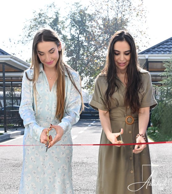 Prezidentin qızı və gəlini uşaq evinin açılışında iştirak edib