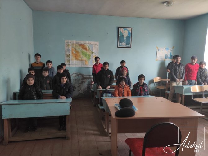 Yardımlıdakı məktəbin uçuq binası ilə bağlı AÇIQLAMA