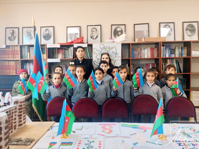 Dövlət Bayrağı Günü münasibətilə tədbir KEÇİRİLİB