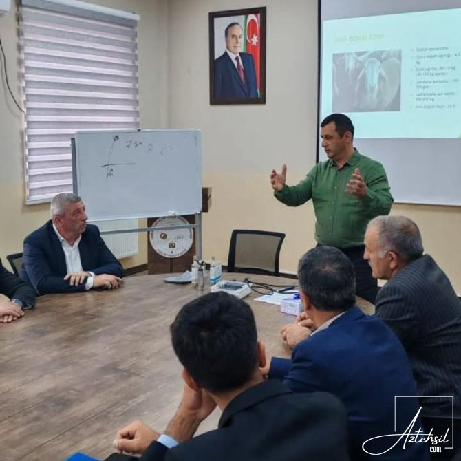 Peşə təhsili üzrə ixtisasartırma təlimləri davam edir