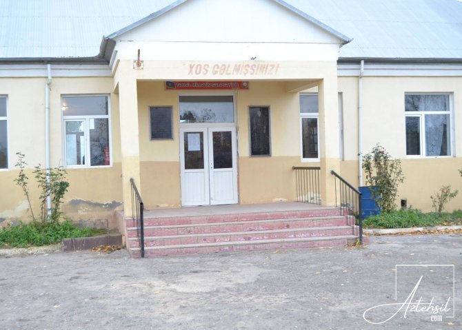 Bölgələrdə təhsil infrastrukturu yenilənməyə davam edir